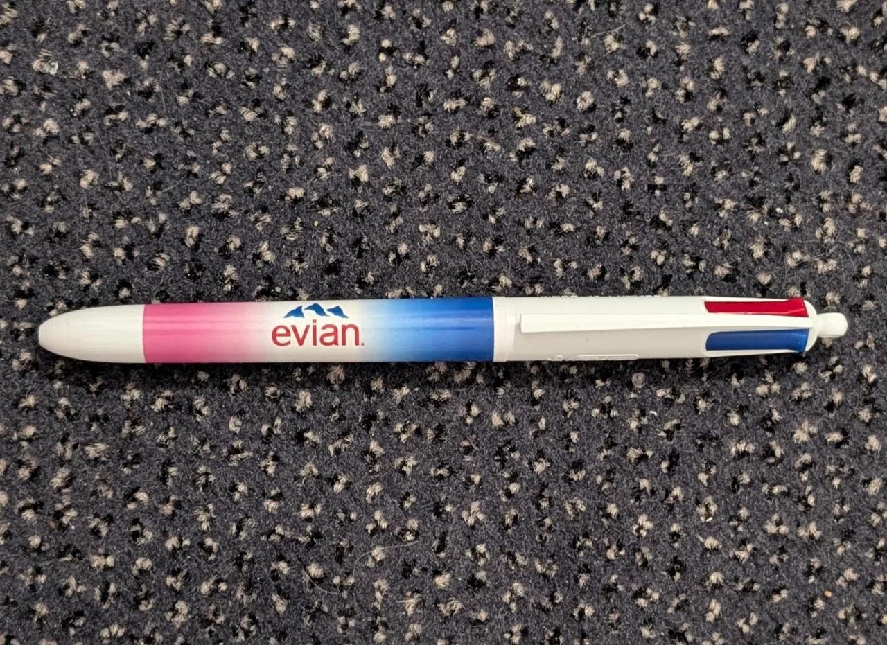 Stylo Bic 4 couleurs Eau minérale Evian